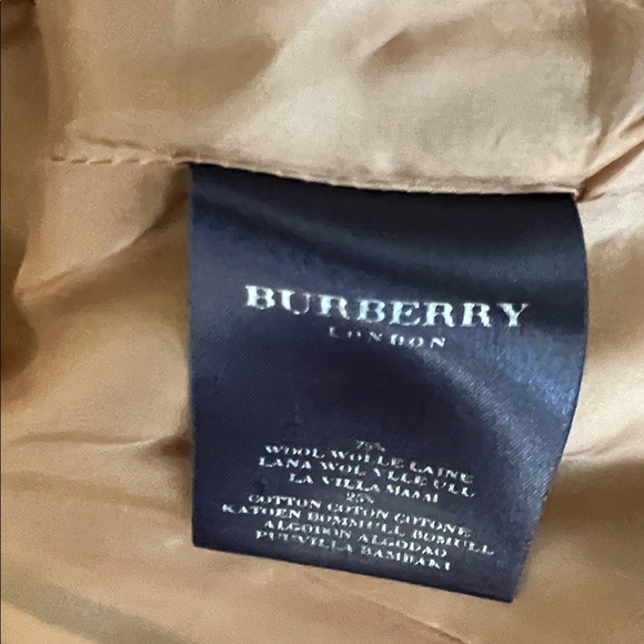 Burberry Women's Multicolor Striped Blazer in Excellent Condition - Picture 7 of 11